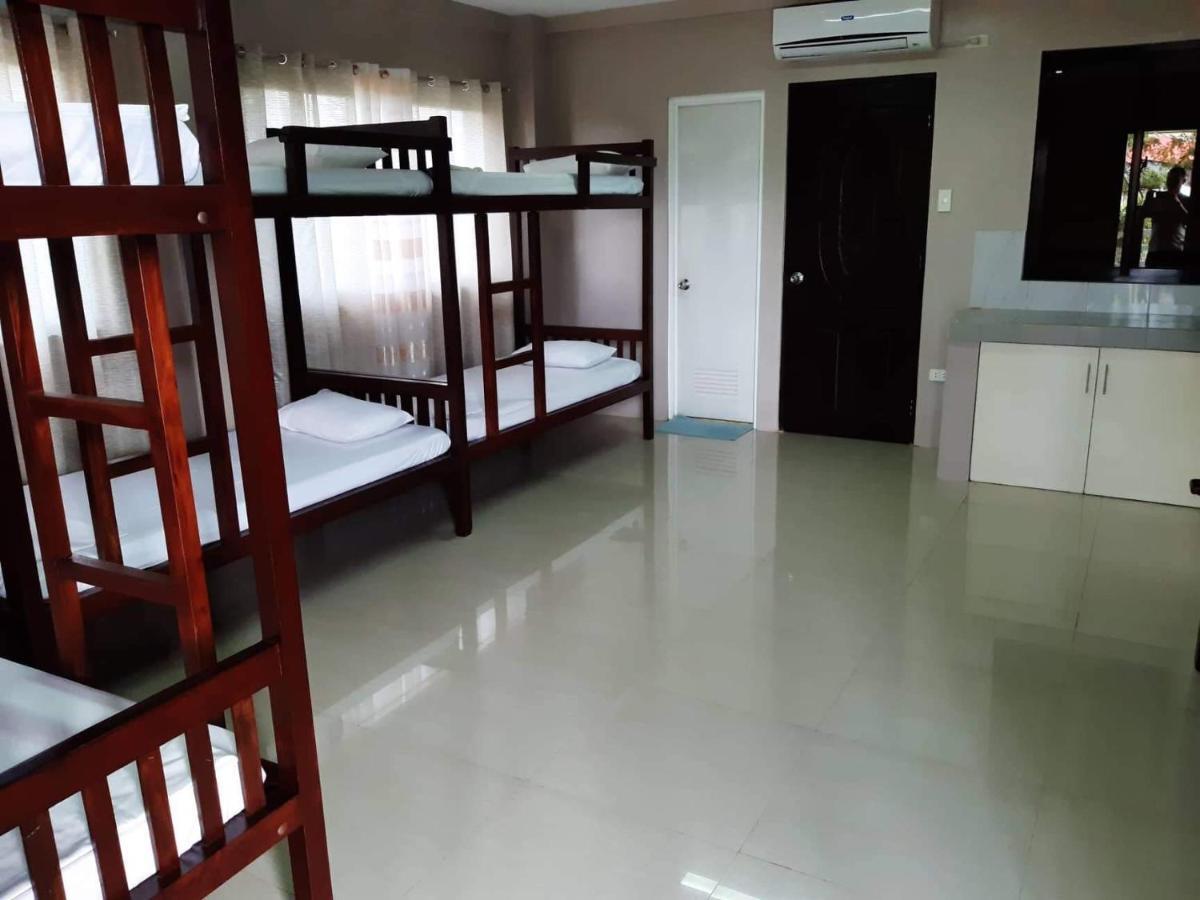 فندق Reddoorz El Senor Jesus Apartelle Vigan Ilocos المظهر الخارجي الصورة
