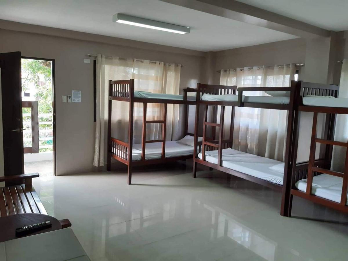 فندق Reddoorz El Senor Jesus Apartelle Vigan Ilocos المظهر الخارجي الصورة